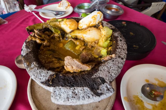 molcajete caliente